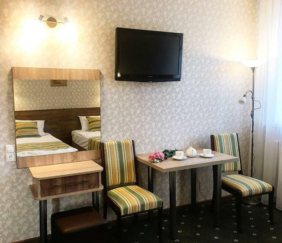Rioro Hotel Myrhorod Ngoại thất bức ảnh