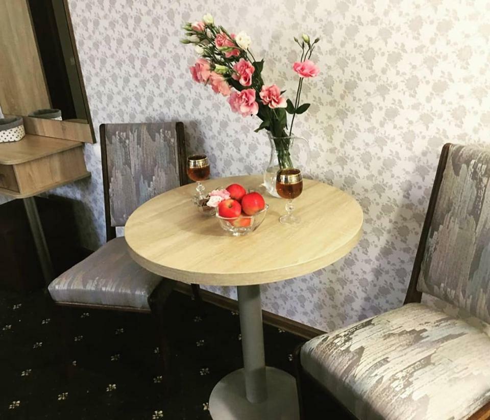 Rioro Hotel Myrhorod Ngoại thất bức ảnh