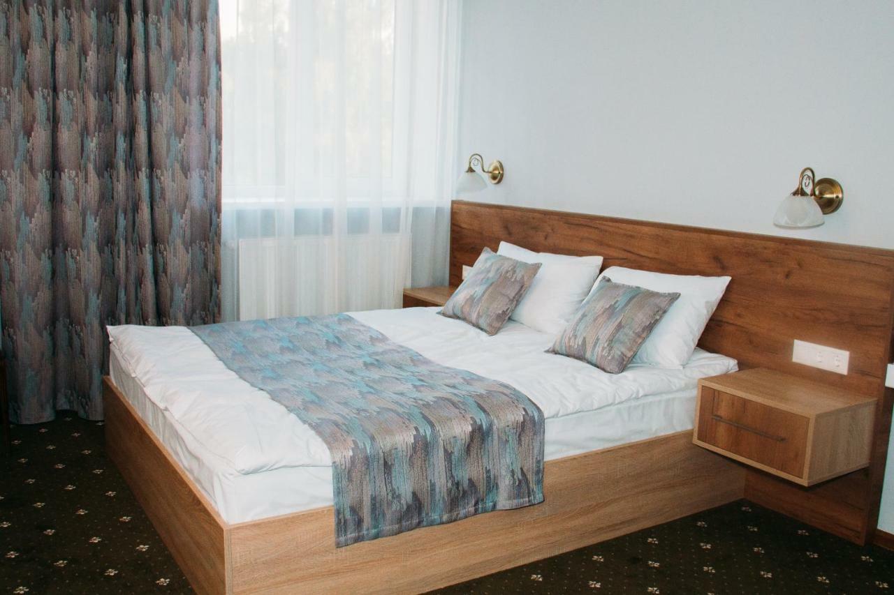 Rioro Hotel Myrhorod Ngoại thất bức ảnh