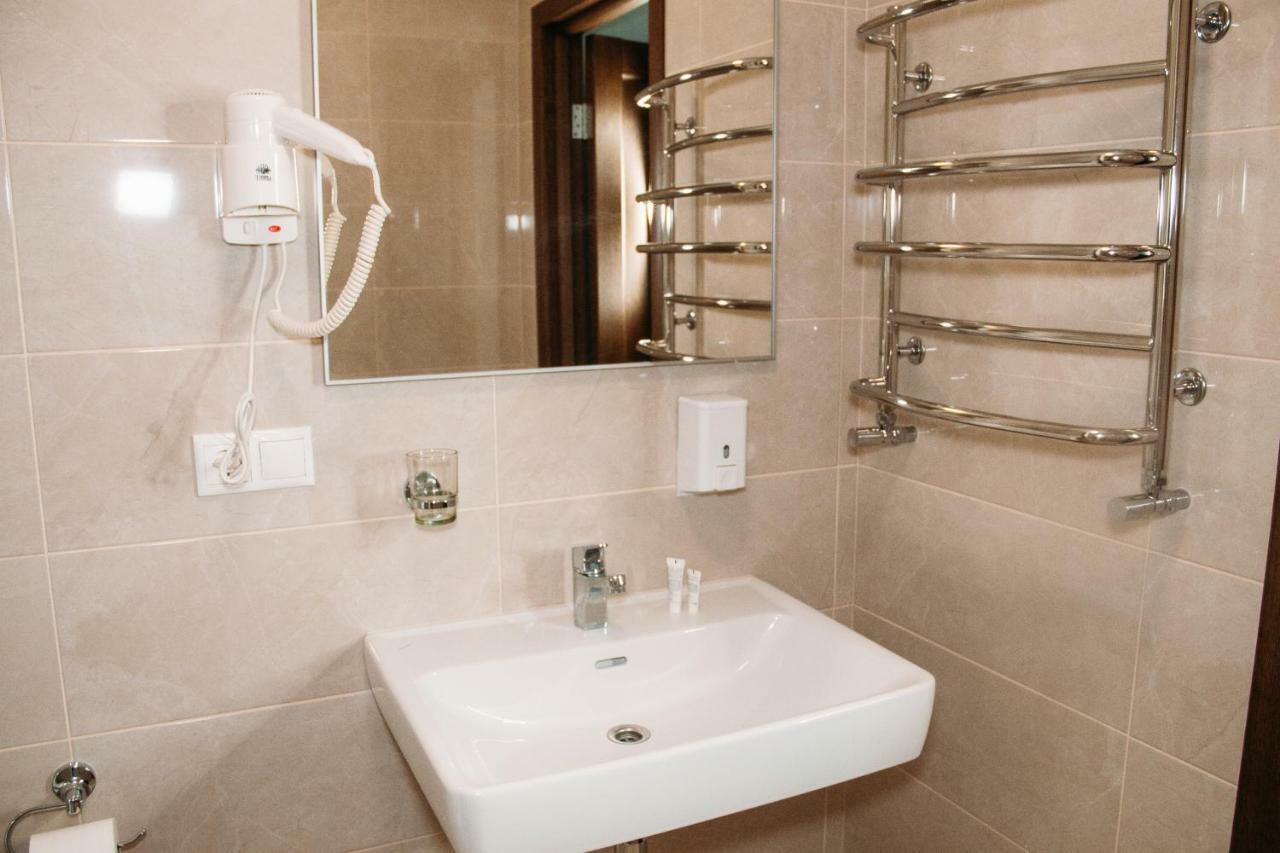 Rioro Hotel Myrhorod Ngoại thất bức ảnh