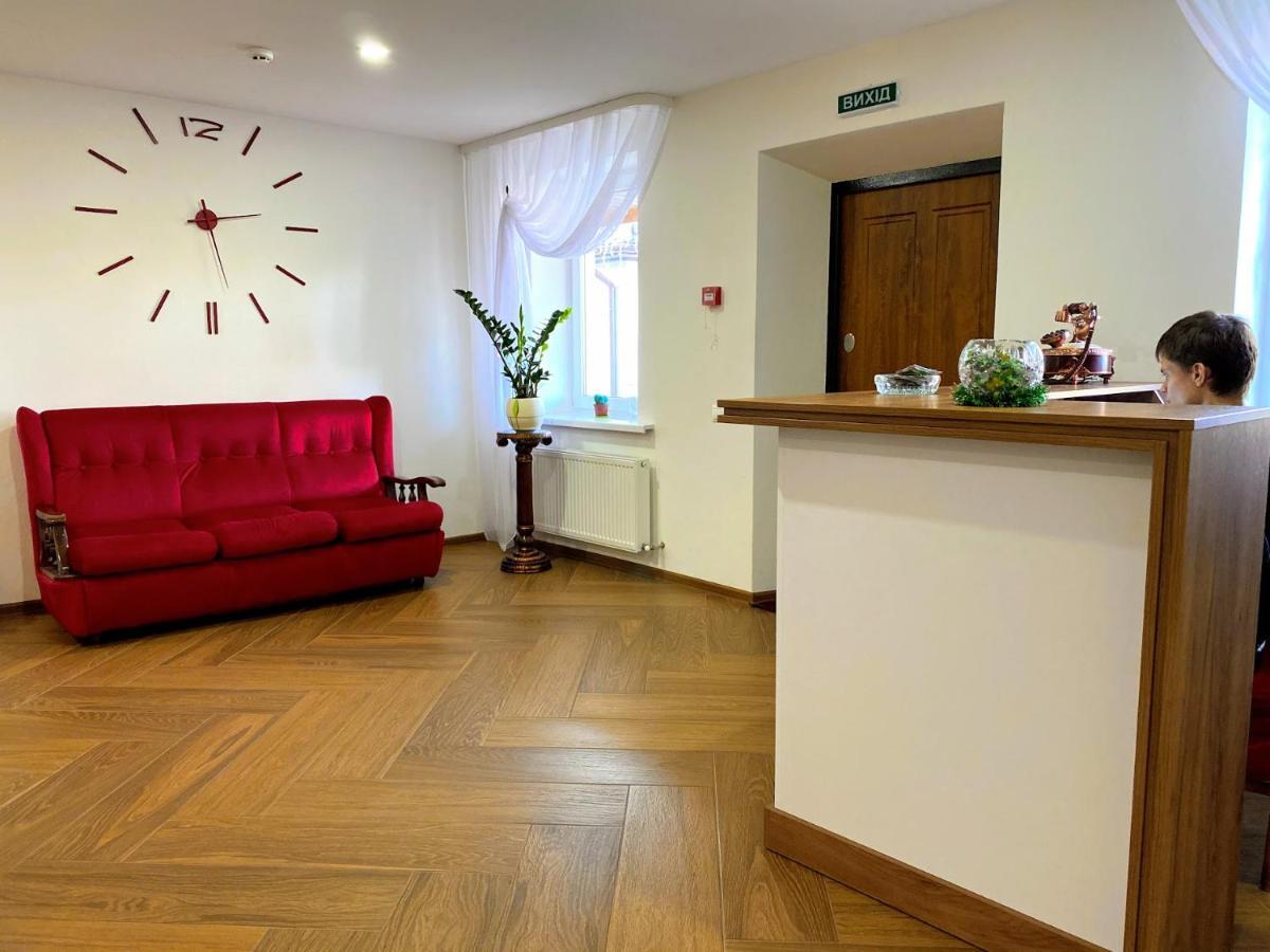 Rioro Hotel Myrhorod Ngoại thất bức ảnh